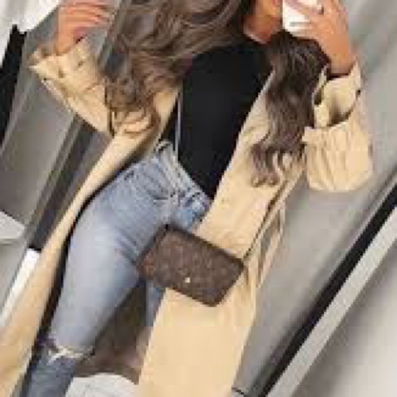 Louis Vuitton Felicie Monogram Fuchsia Clutch Crossbody (SP2186) + Receipt 🌸 - Picture 12 of 14